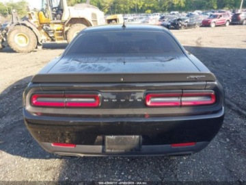 Dodge Challenger III 2016 Dodge Challenger 2016 6.2l 6.2 Benzyna 707KM, zdjęcie 4