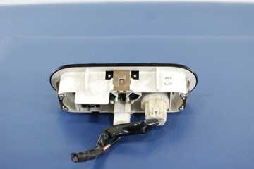 MAZDA MPV II PŘEPÍNAČ DMYCHADLA VENTILACE ZADNÍHO