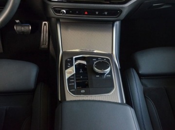 BMW Seria 3 G20-G21 Touring 2.0 330e 292KM 2023 BMW Seria 3 330e xDrive Touring 2.0 Hybryda Plug-in 292KM, zdjęcie 21