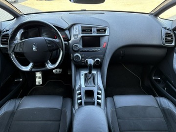 DS 5 Hatchback Facelifting 2015 2.0 BlueHDi 181KM 2017 DS Automobiles DS 5 2.0 BlueHDI Performonace Line, zdjęcie 8