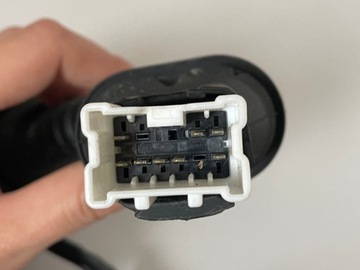 INSTALACE SVAZEK DVEŘE JUKE PRAVÝ ZADNÍ 241261KK0A