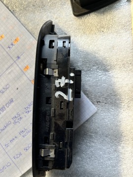 27 BMW X1 E84 PANEL PŘEPÍNAČ SKEL ZRCÁTKO 9193659