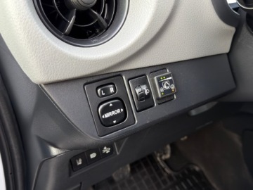 Toyota Yaris III Hatchback 5d Facelifting 2017 1.0 VVT-i 72KM 2020 TOYOTA YARIS 1.0 Life KRAJOWA BEZWYPADKOWA I WŁAŚCICIEL, zdjęcie 16