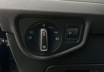 Volkswagen Touran III 1.4 TSI 150KM 2015 Volkswagen Touran 1.4 TSI 150KM DSG bezwypadkowy GWARANCJA 7 OSOBOWY, zdjęcie 30