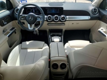 Mercedes GLB 2023 Mercedes-Benz GLB 2023 Mercedes-Benz GLB 250 2.0 Benzyna 221KM, zdjęcie 8