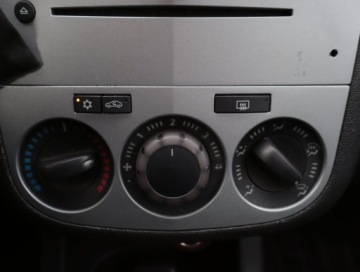 Opel Corsa D Hatchback 1.4 Twinport ECOTEC 100KM 2011 Opel Corsa 1.4, Klima, Tempomat, zdjęcie 16