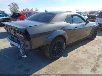 Dodge Challenger III 2019 Dodge Challenger 6.4 492 KM, RT Scat Pack, Widebody, alcantara, mala szkoda, zdjęcie 3