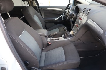 Ford Mondeo IV Hatchback 2.0 Duratec Flexifuel 145KM 2010 Ford Mondeo 2.0 16V, Klima, Klimatronic, zdjęcie 8