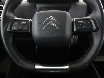 Citroen C4 III SUV 1.2 PureTech 130KM 2021 Citroen C4 PDC klima-auto. Bluetooth tempomat, zdjęcie 19