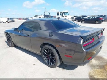 Dodge Challenger III 2020 Dodge Challenger RT Scat Pack 2020 6.4l 6.4 Benzyna 485KM, zdjęcie 3