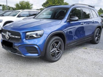Mercedes GLB SUV Facelifting 2.0 220 190KM 2025 MERCEDES-BENZ GLB 220 4-Matic AMG Line 2.0 (190KM) 2025, zdjęcie 2