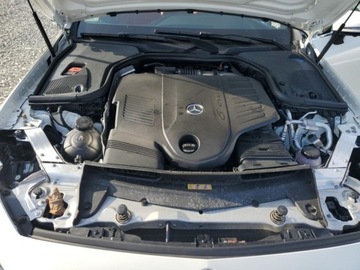 Mercedes CLS C257 Coupe Facelifting 3.0 450 367KM 2022 Mercedes-Benz CLS MERCEDES-BENZ CLS 450 4MATIC 2022 3.0 Benzyna 367KM, zdjęcie 10