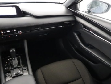 Mazda 3 IV Hatchback 2.0 Skyactiv-G 122KM 2019 Mazda 3 2.0 Skyactiv-G, Salon Polska, Serwis ASO, zdjęcie 7