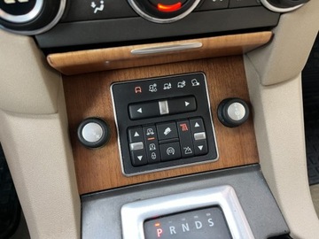Land Rover Discovery IV 3.0 D 255KM 2015 Land Rover Discovery 3.0 diesel 256 KM automat salon Polska faktura VA, zdjęcie 12
