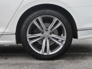 Volkswagen Passat B8 Variant 2.0 TDI BlueMotion SCR 150KM 2016 VW Passat 2.0 TDI, Salon Polska, Serwis ASO, zdjęcie 14