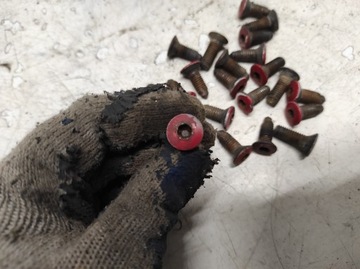 ALFA ROMEO GIULIA GT JUNIOR 63- ŠROUBY PANTY DVEŘE