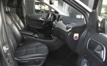 Mercedes Klasa B W246 Sports Tourer 200 CDI BlueEFFICIENCY 136KM 2012 Mercedes-Benz Klasa B Mercedes-Benz Klasa B 1.8 Diesel 136KM, zdjęcie 6