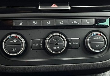 Volkswagen Sharan II Van Facelifting 2.0 TDI SCR 150KM 2017 Volkswagen Sharan 7 miejsc Automat Parktronic Alcantara Tempomat Grza, zdjęcie 31