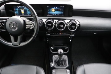 Mercedes CLA C118/X118 Coupe 1.3 180 136KM 2020 Mercedes CLA 180, Salon Polska, VAT 23%, Skóra, zdjęcie 11