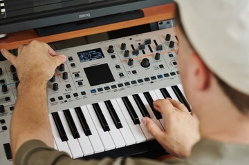 ЦИФРОВОЙ СИНТЕЗАТОР ROLAND GAIA 2 – НОВИНКА!