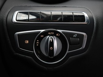 Mercedes Klasa C W205 2016 Mercedes C 350 PHEV Automat Avantgarde Klimatronik, zdjęcie 32