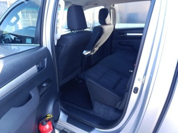 Toyota Hilux VIII Pojedyncza kabina 2.4 D-4D 150KM 2019 Toyota Hilux 2.4 D-4D Double Cab SR5 4x4 Toyota Hi, zdjęcie 16