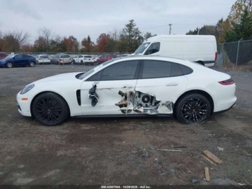 Porsche Panamera II Executive 3.0 330KM 2017 Porsche Panamera 4 2017 3.0l 3.0 Benzyna 330KM, zdjęcie 2