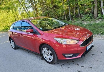 Ford Focus III Sedan Facelifting 1.0 EcoBoost 100KM 2015 Ford Focus Ford Focus 1.0 EcoBoost 99g Trend Benzyna 100KM, zdjęcie 1
