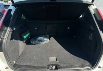 Volvo XC40 Crossover Plug-In 1.5 T5 Plug-in Hybrid 262KM 2020 Volvo XC 40 Harman Navi Kamera FV 23 1.5 Hybryda Plug-in 262KM, zdjęcie 16