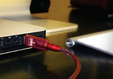 Audioquest DragonFly Red ЦАП