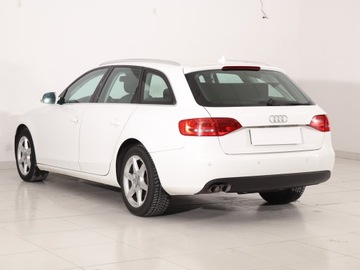 Audi A4 B8 Avant 2.0 TDI 143KM 2011 Audi A4 2.0 TDI, Automat, Navi, Xenon, Bi-Xenon, zdjęcie 3