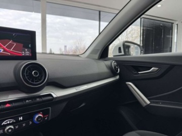 Audi Q2 SUV Facelifting 1.5 35 TFSI 150KM 2021 Audi Q2 35 TFSI S Line Kamera cofania Nawigacja LED Podgrzewane fotele, zdjęcie 26