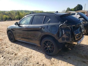 Alfa Romeo Stelvio SUV Facelifting 2.0 Turbo 280KM 2021 Alfa Romeo Stelvio ti, 2021r., 4x4, 2.0L 2.0 Benzyna 280KM, zdjęcie 3