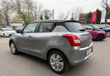 Suzuki Swift VI Hatchback 1.2 DualJet 90KM 2017 Suzuki Swift salon Polska, I wlasciciel, kamera cofania 1.2 Benzyna 90KM, zdjęcie 24
