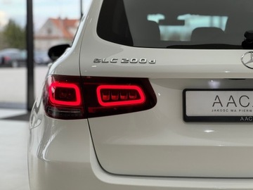 Mercedes GLC C253 SUV Facelifting 2.0 200d 163KM 2020 Mercedes-Benz GLC 200 AMG Line 4-Matic / 1 właścic, zdjęcie 37