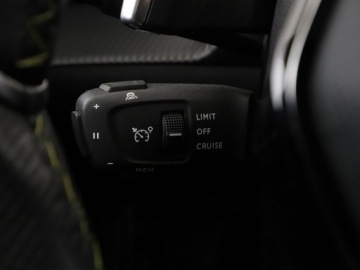 Peugeot 2008 II SUV 1.2 PureTech 130KM 2021 Peugeot 2008 GT-Line automat navi kamera ACC, zdjęcie 33