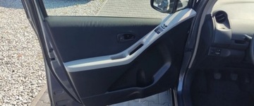 Toyota Yaris II Hatchback 5d 1.0 VVT-i 69KM 2010 Toyota Yaris benz ,bezwypadek ,ks serwis,zadbana,klimatyzacja Benzyna 69KM, zdjęcie 21