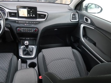 Kia Ceed III Hatchback 1.6 CRDi SCR 115KM 2018 Kia Ceed 1.6 CRDi, Navi, Klima, Klimatronic, zdjęcie 7