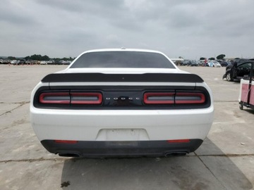 Dodge Challenger III 2021 Dodge Challenger RT Scat Pack 2021 6.4l 6.4 Benzyna 485KM, zdjęcie 2