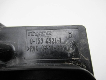 БЛОК ПРЕДОХРАНИТЕЛЕЙ Astra H GTC 1.6B 13206751
