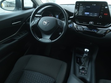 Toyota C-HR I Crossover Facelifting 1.8 Hybrid 122KM 2022 Toyota C-HR 1.8 Hybrid, Serwis ASO, Automat, zdjęcie 6
