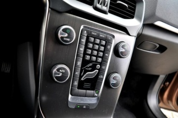 Volvo V40 II Hatchback 1.6 D2 115KM 2014 Volvo V40 1,6 HDi 115Km Automat Ledy Digital Navi, zdjęcie 21