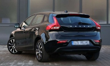 Volvo V40 II 2019 Volvo V40 Volvo V40 T2 Linje Svart 2.0 Benzyna 122KM, zdjęcie 5