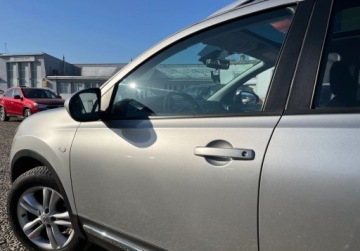 Nissan Qashqai I Crossover 2.0 140KM 2010 Nissan Qashqai2 panorama 7- osobowy 2.0 Benzyna 141KM, zdjęcie 11