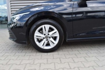 Volkswagen Golf VIII Hatchback 1.5 TSI EVO 130KM 2022 Volkswagen Golf SalonPL TSI 150KM ACC ALU LED LaneAssist Climatronic Ambi, zdjęcie 34