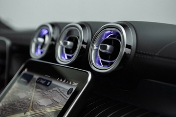 Mercedes GLC C254/X254 Coupe 2.0 220d 197KM 2025 Mercedes-Benz GLC Coupe 220 4Matic AMG Line Autotrade Mercedes-Benz, zdjęcie 33