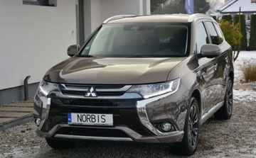 Mitsubishi Outlander III 2017 Mitsubishi Outlander Mitsubishi Outlander 2.0 4WD Top 2.0 Hybryda Plug-in, zdjęcie 2