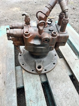 Silnik reduktora obrotu VOLVO EC140 14539045