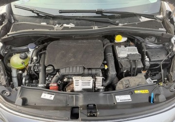 Peugeot 2008 I SUV Facelifting 1.2 PureTech 110KM 2018 Peugeot 2008 1.2T 110KM 2018r automat navi kamera polskora 1.2 110KM, zdjęcie 13