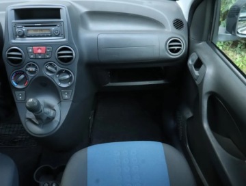 Fiat Panda II Hatchback 5d 1.2 MPI 69KM 2010 Fiat Panda 1.2, Salon Polska, zdjęcie 7